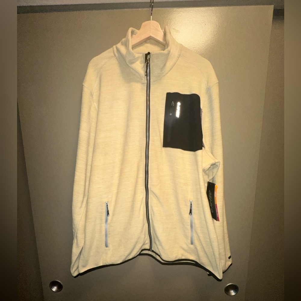 NWT HI-Tec Red Fleece zipper sweater